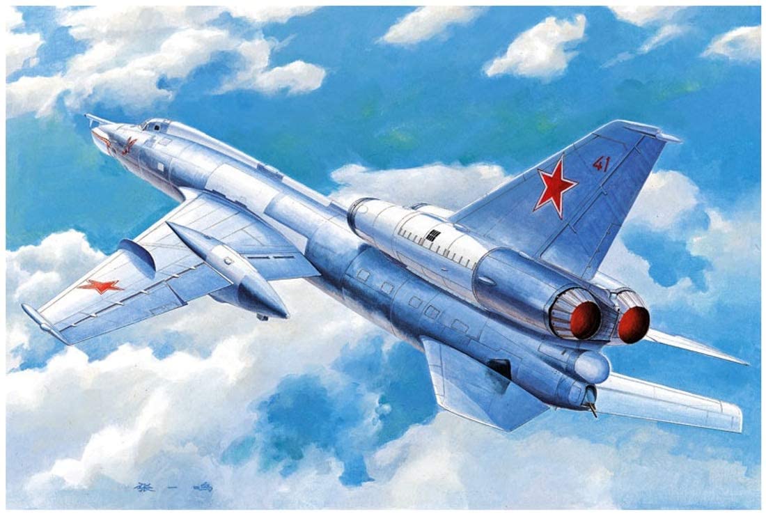 Trumpeter 1695 - Tu-22K Blinder B - Escala 1:72