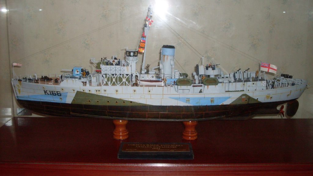 Montaje de Maqueta de Barco HMCS Snowberry