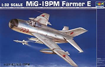 Trumpeter 2209 - MiG-19 PM Farmer E/Shenyang F6B - Escala 1:32